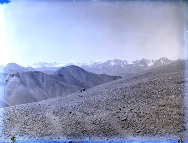 Panorama 66 snowy peaks NW of Nilang seen from the Tsang Tsok La Hundes 