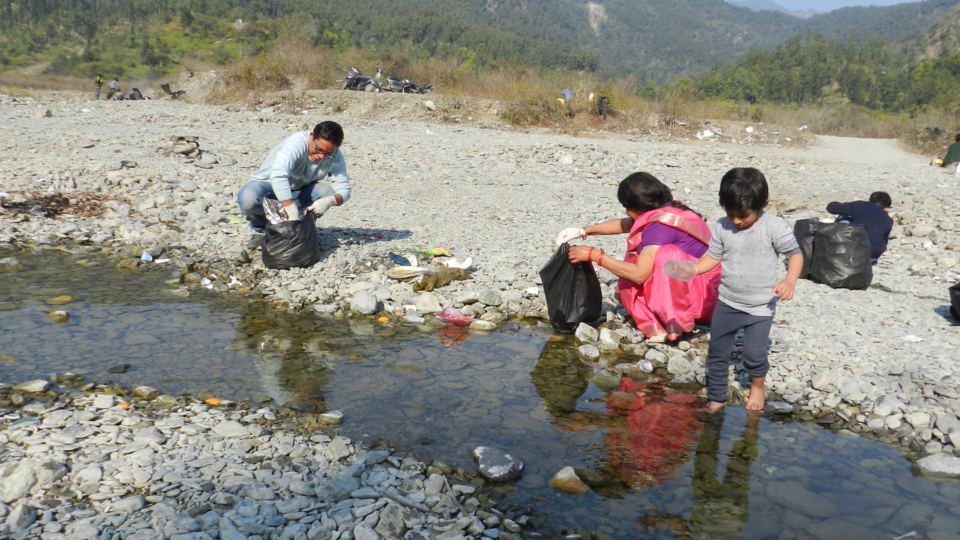 River Nun Clean-Up Drive by eUttaranchal